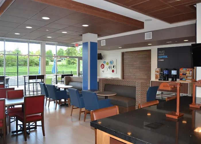 Holiday Inn Express & Suites Goodlettsville N - Nashville By Ihg