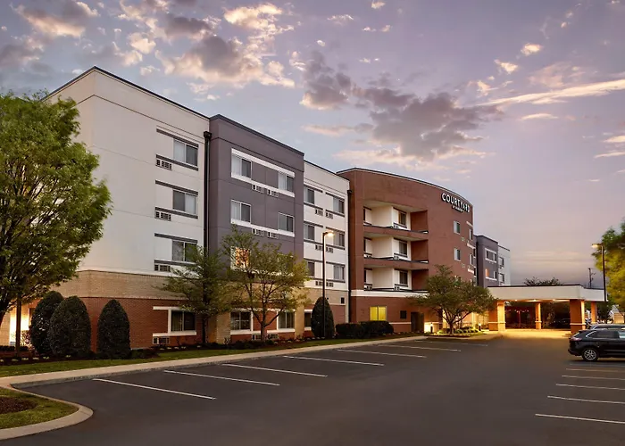 Hotel: Courtyard By Marriott Nashville Goodlettsville